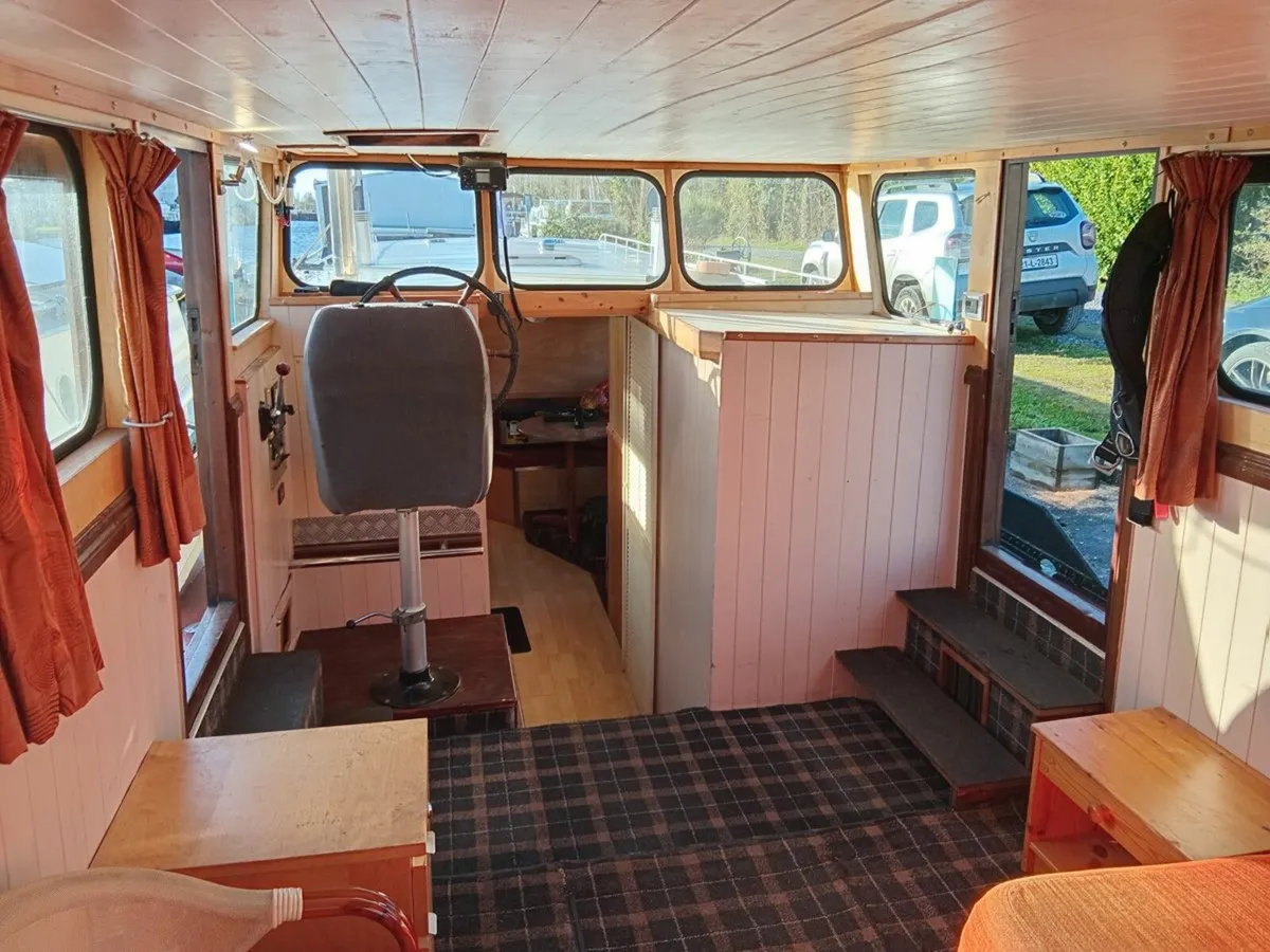 Dutch Barge 14m - Image 3