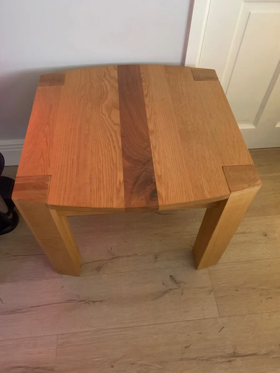 Oak coffee table and two side tables - Image 1