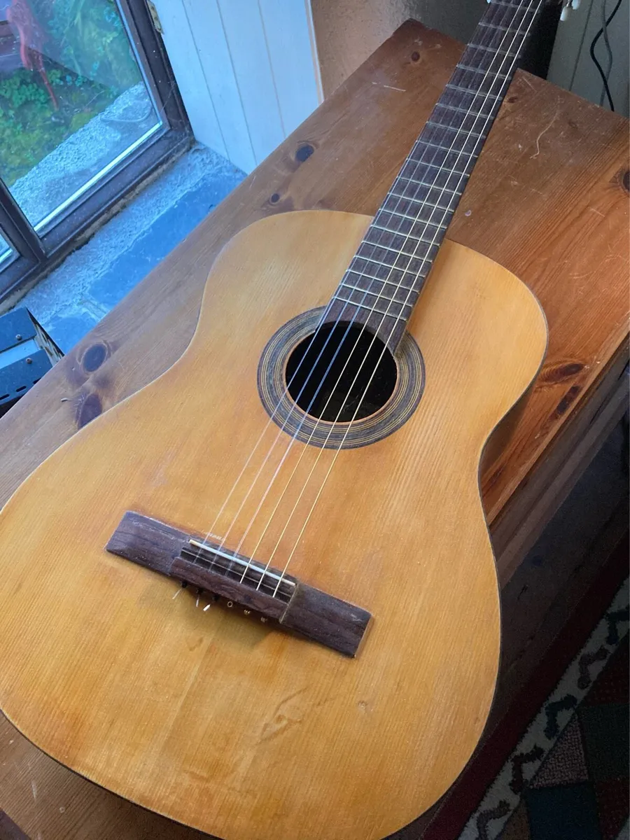 Hand made classical guitar - Jacques Camurat - Image 1