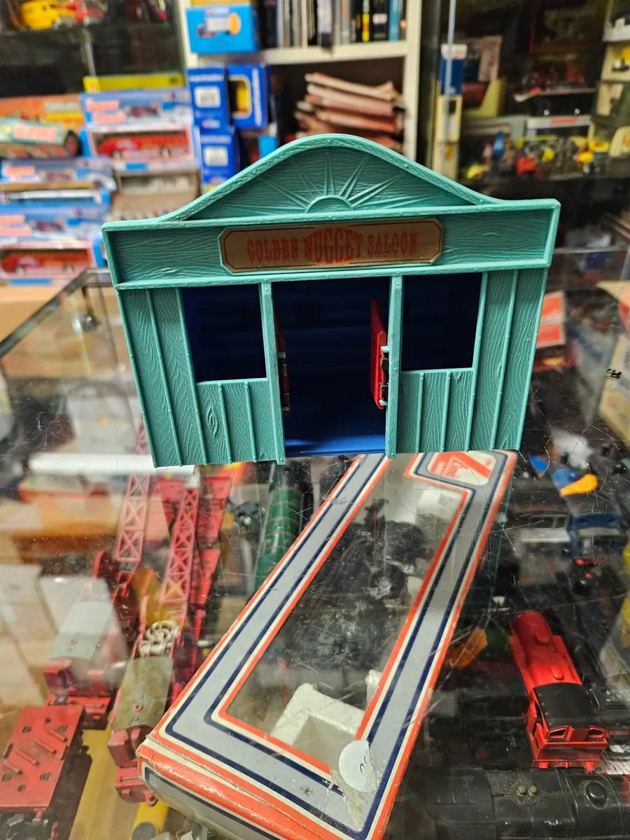 Vintage Britains Timpo Golden Nugget Saloon - Image 2