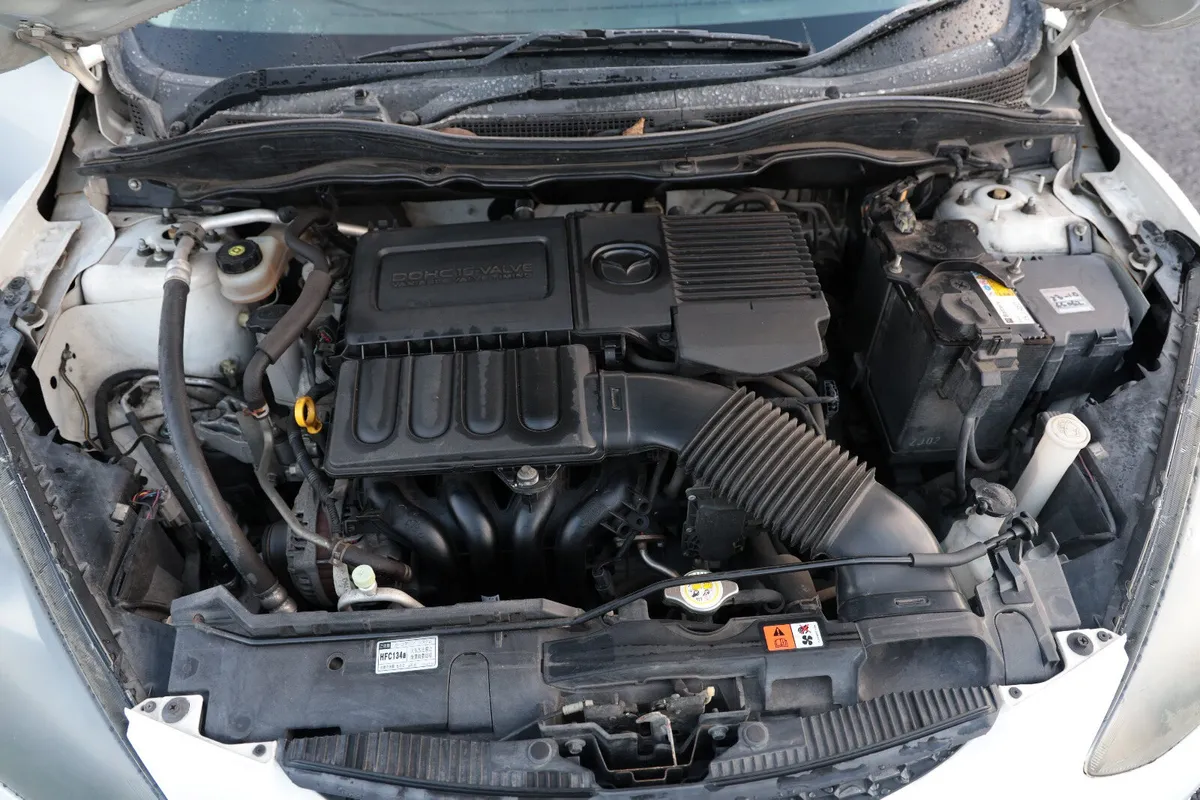 MAZDA DEMIO 2010  White - Image 17