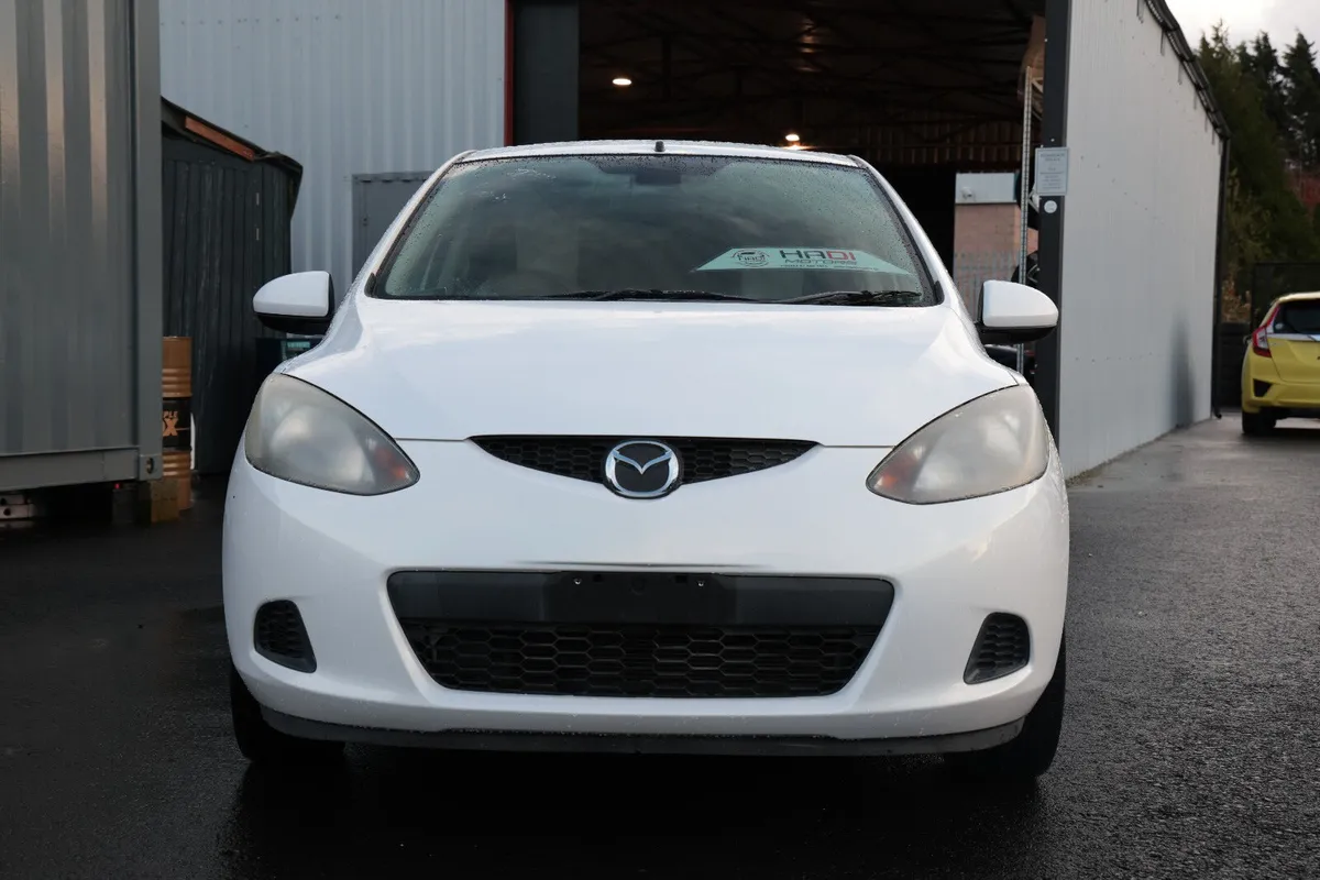MAZDA DEMIO 2010  White - Image 1
