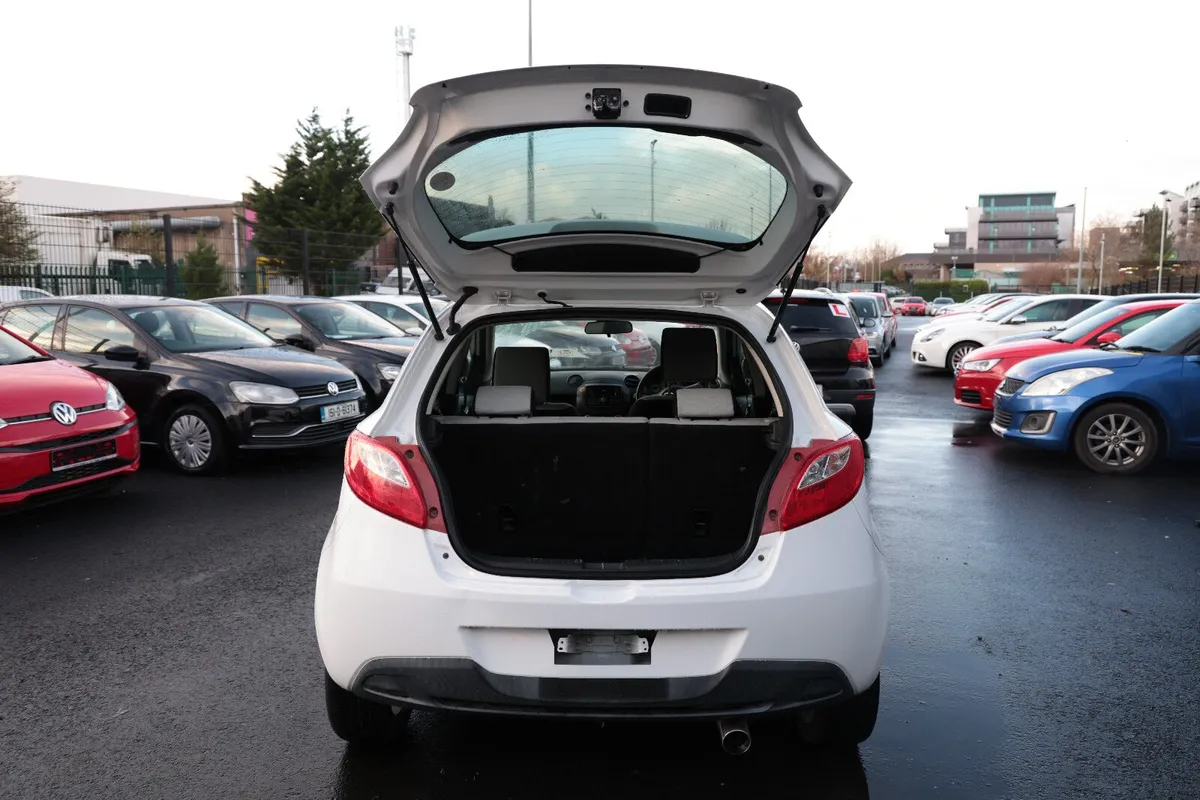 MAZDA DEMIO 2010  White - Image 5