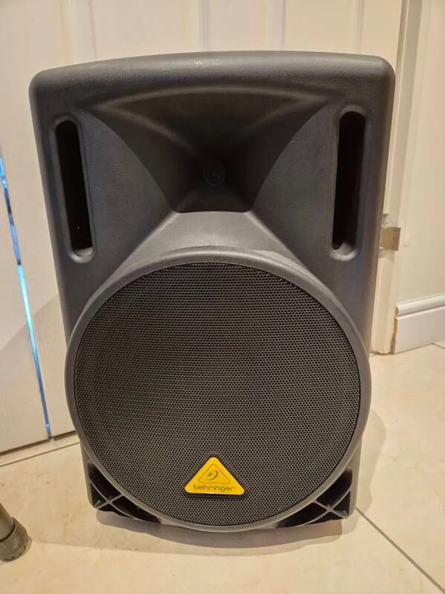 Speakers X 2 (Behringer B212D) 550w - Image 2