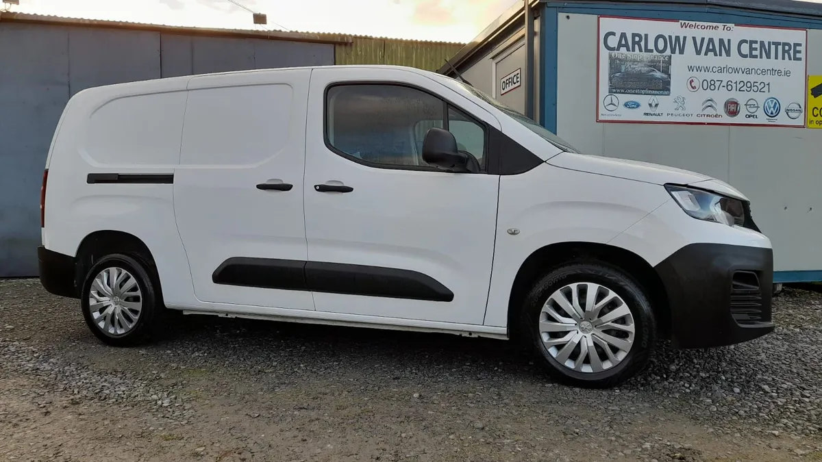 211 Peugeot Partner 1.5 blue hdi 100 pro LWB - Image 1
