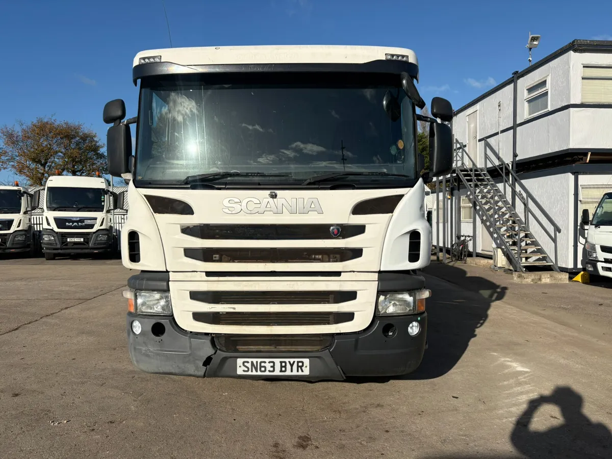 SCANIA P360 20000LITRE WATER TANKER - Image 4