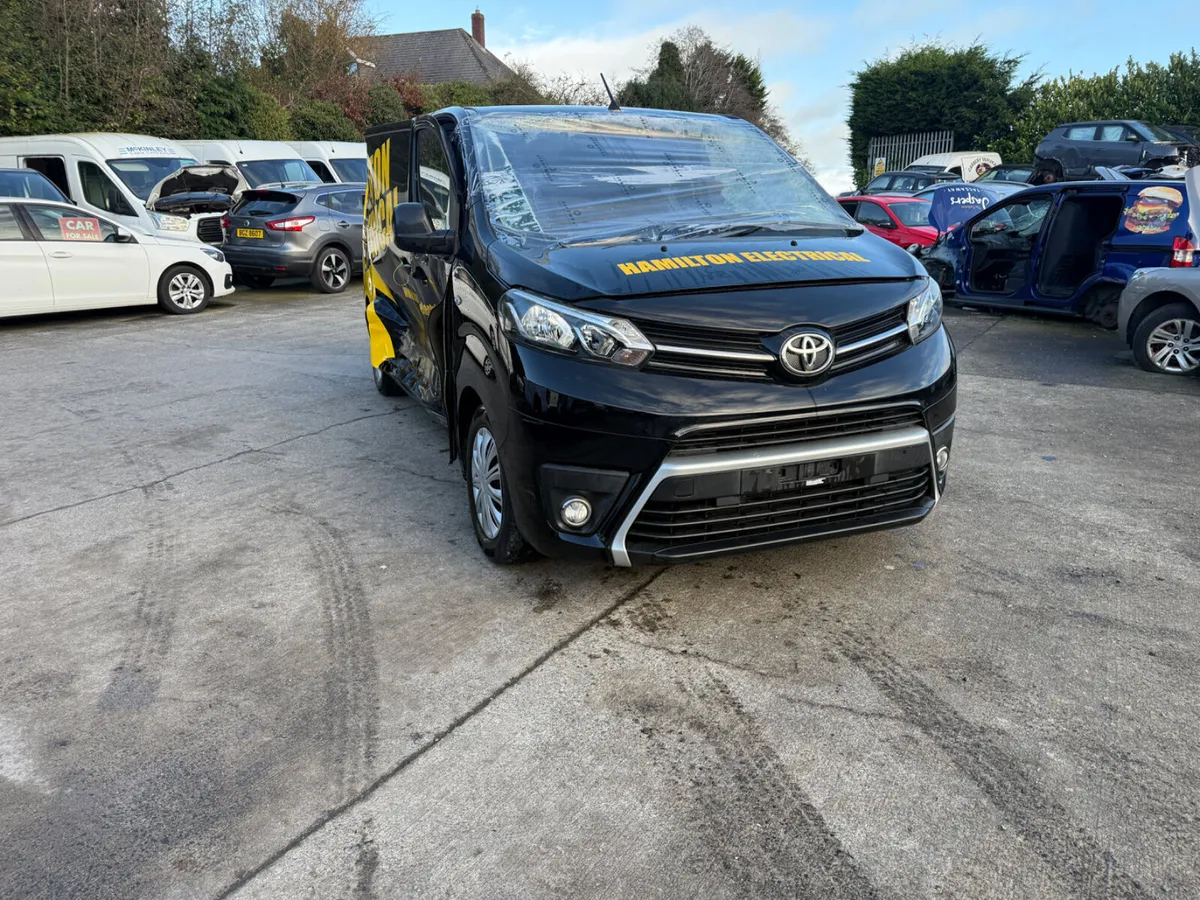 2018  Toyota Proace  1.6 HDI comfort - Image 2