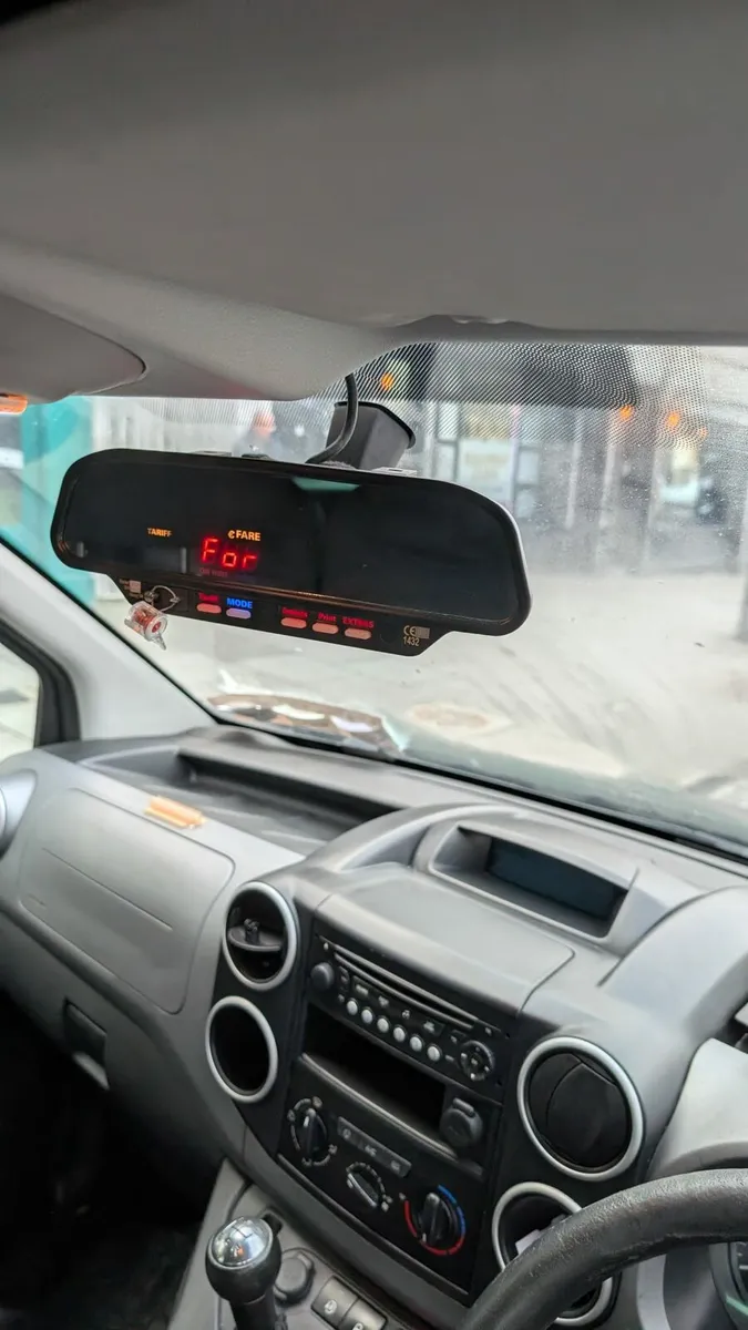 Taxi for rent - Image 3