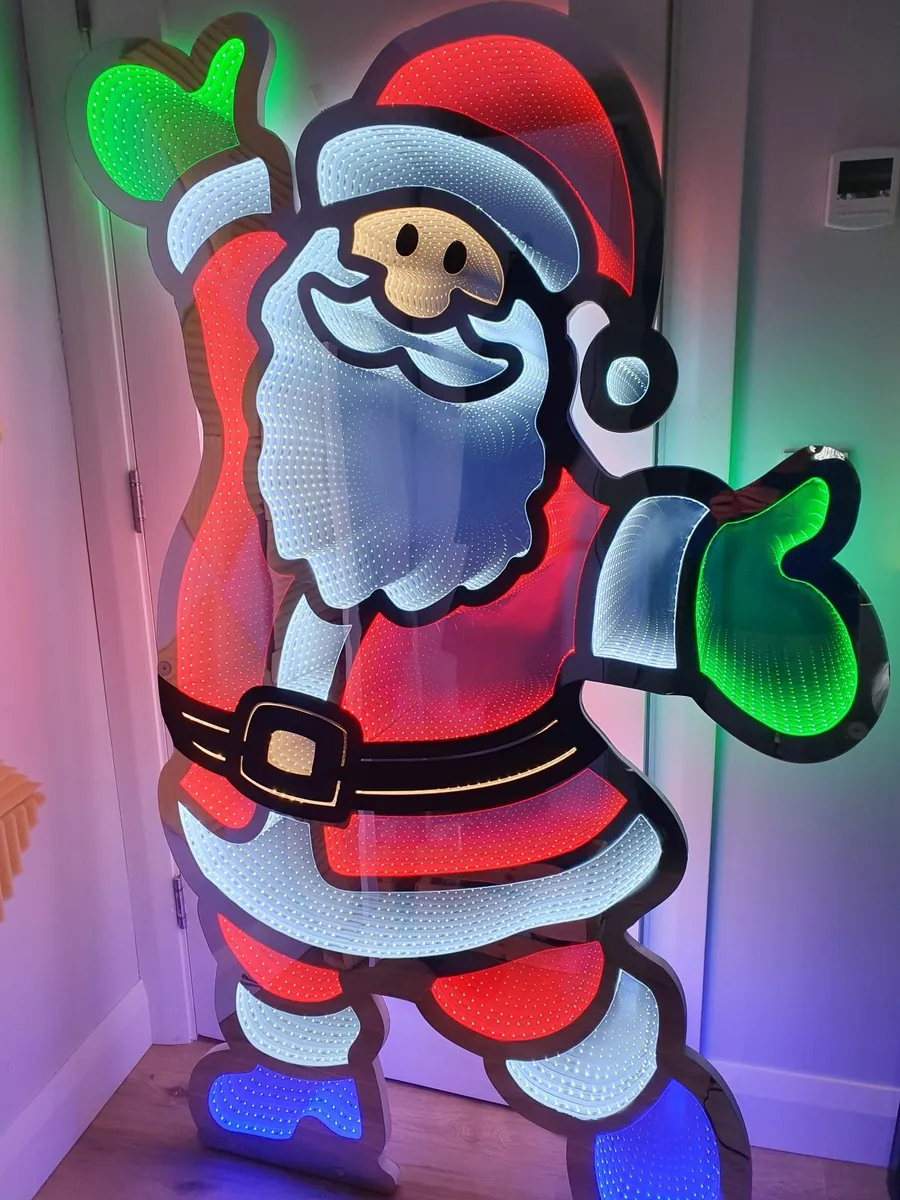 Christmas decoration - Image 1