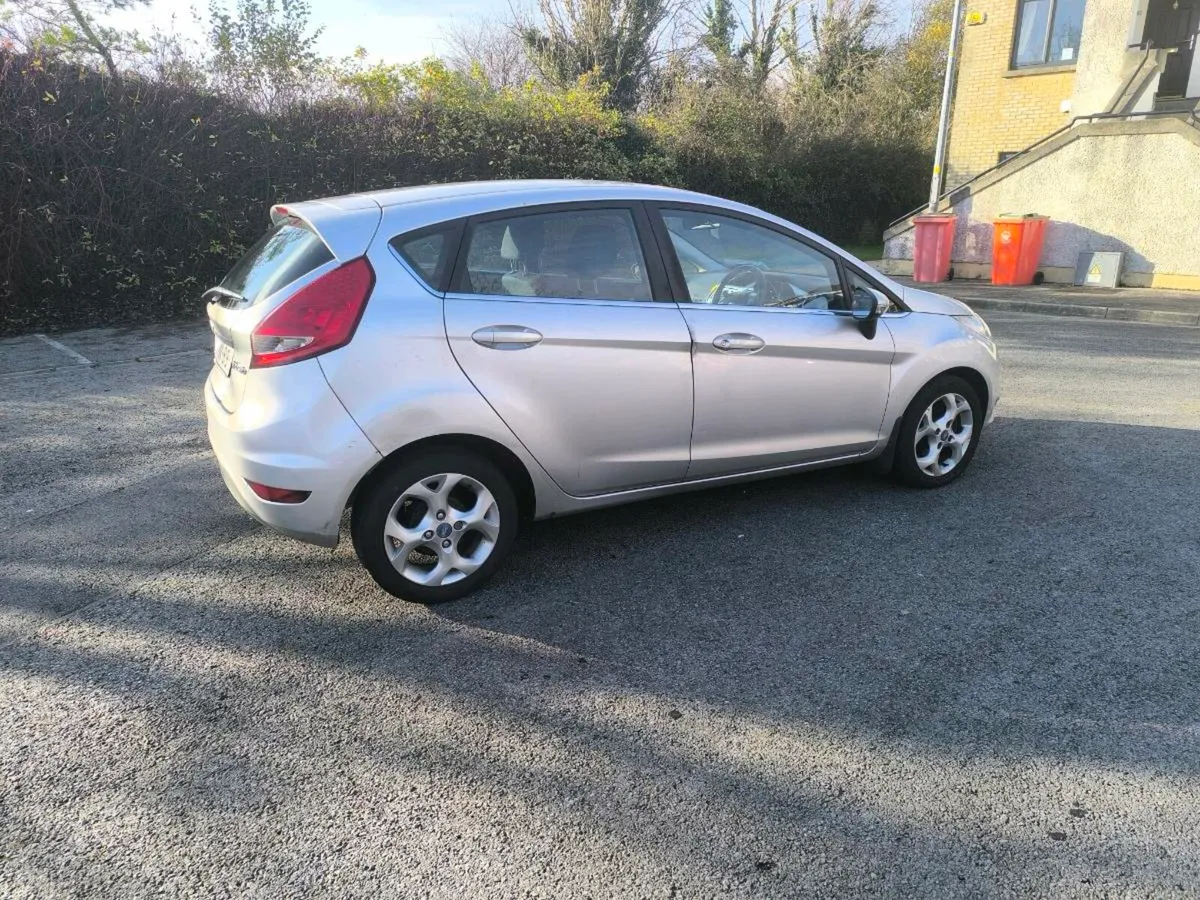 2011 Ford Fiesta 1.2 petrol - Image 2