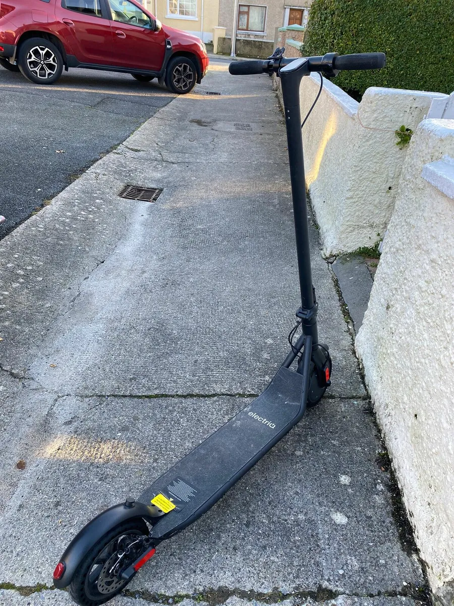 ElectriQ scooter - Image 2