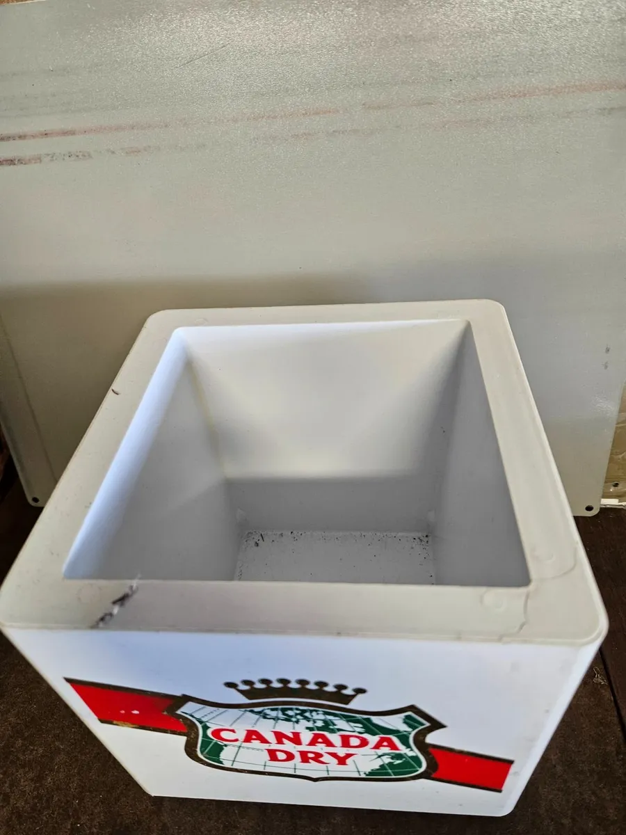 Vintage Canada Dry Ginger Ale Ice Bucket - Image 2