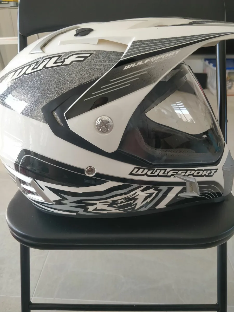 Wulfsport Motorcycle Helmet - Image 1