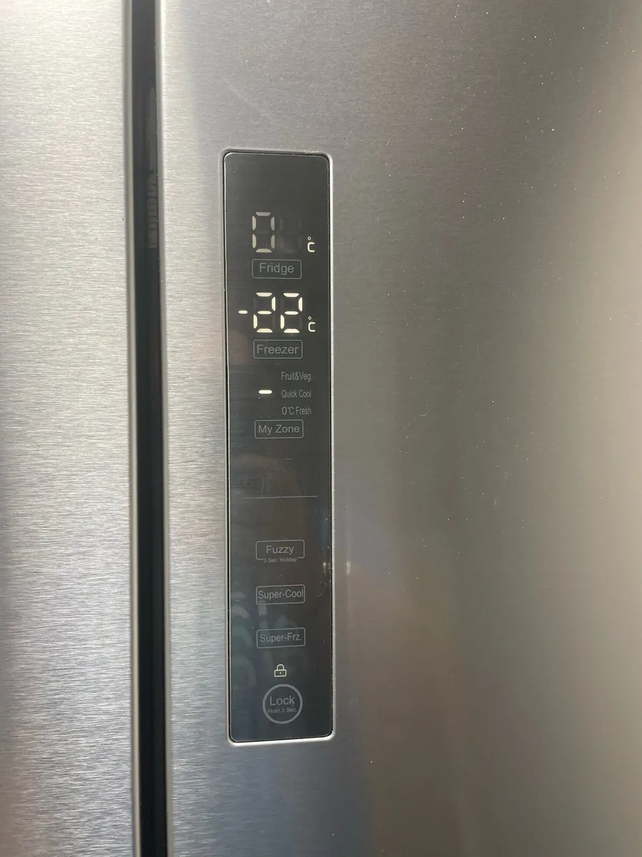 Fridge/freezer - Image 2