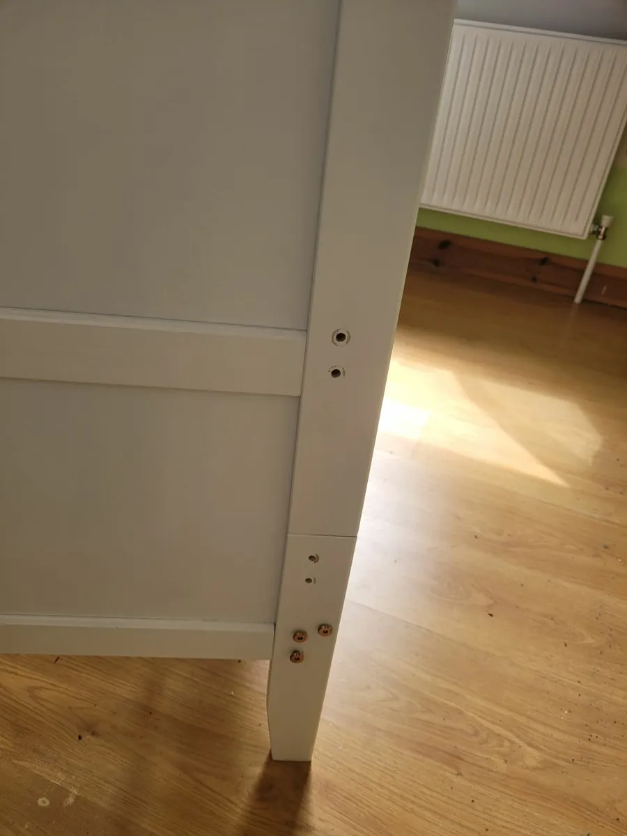 2 in 1 Cot and changing table - Image 3