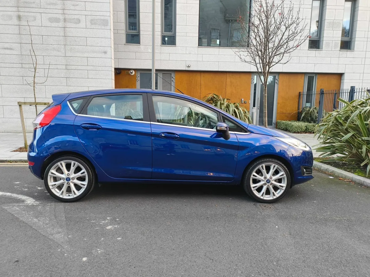 Ford Fiesta – 2015 – Immaculate – Very low KMs - Image 3