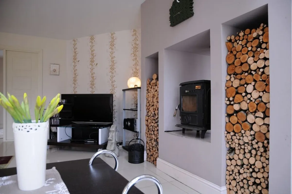 4Bed Home Killarney for short let - Image 3