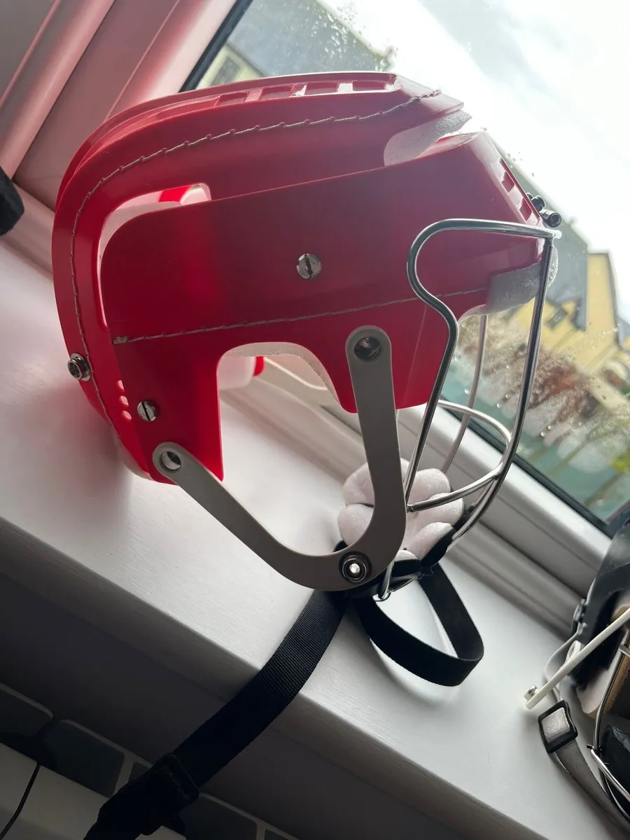 Cooper Helmet - Image 4