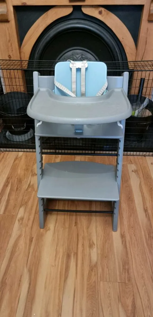 Stokke Tripp Trapp high chair with accessories - Image 3