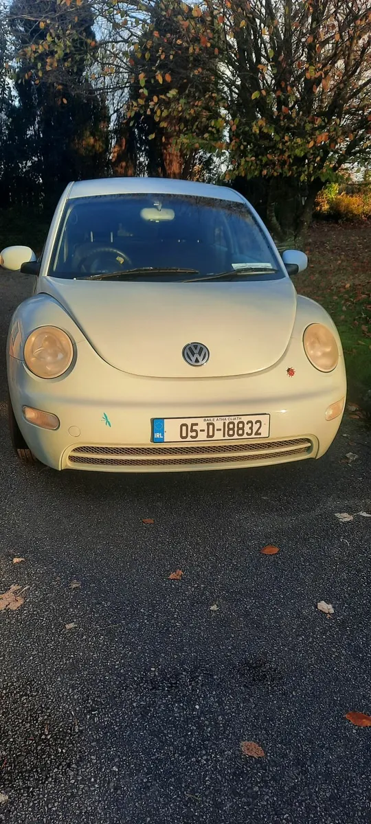 Volkswagen Beetle 2005 - Image 1