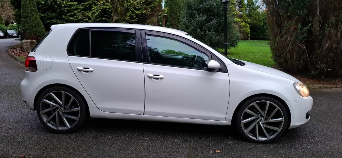 11 VW Golf ,   HIGHLINE.    FSH,        NCT 6/26 - Image 4