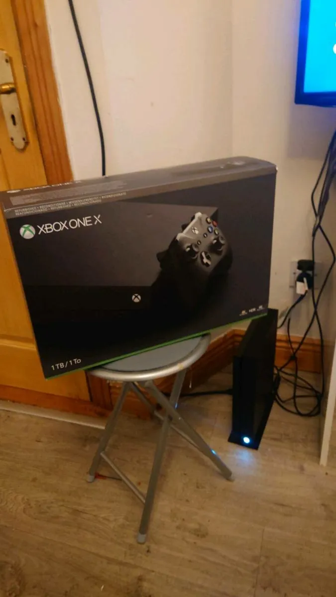 Xbox One X 2017 - Image 1