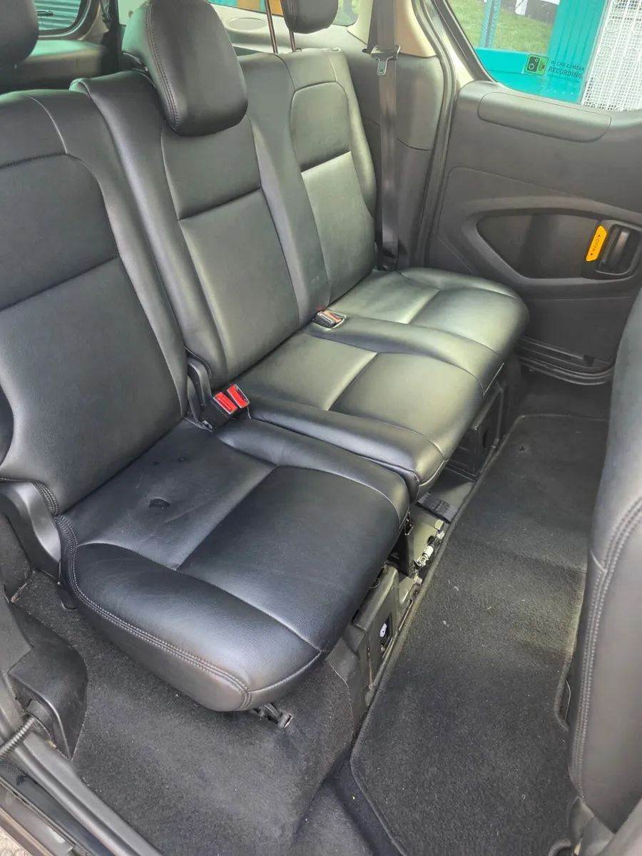 Taxi for rent - Image 3