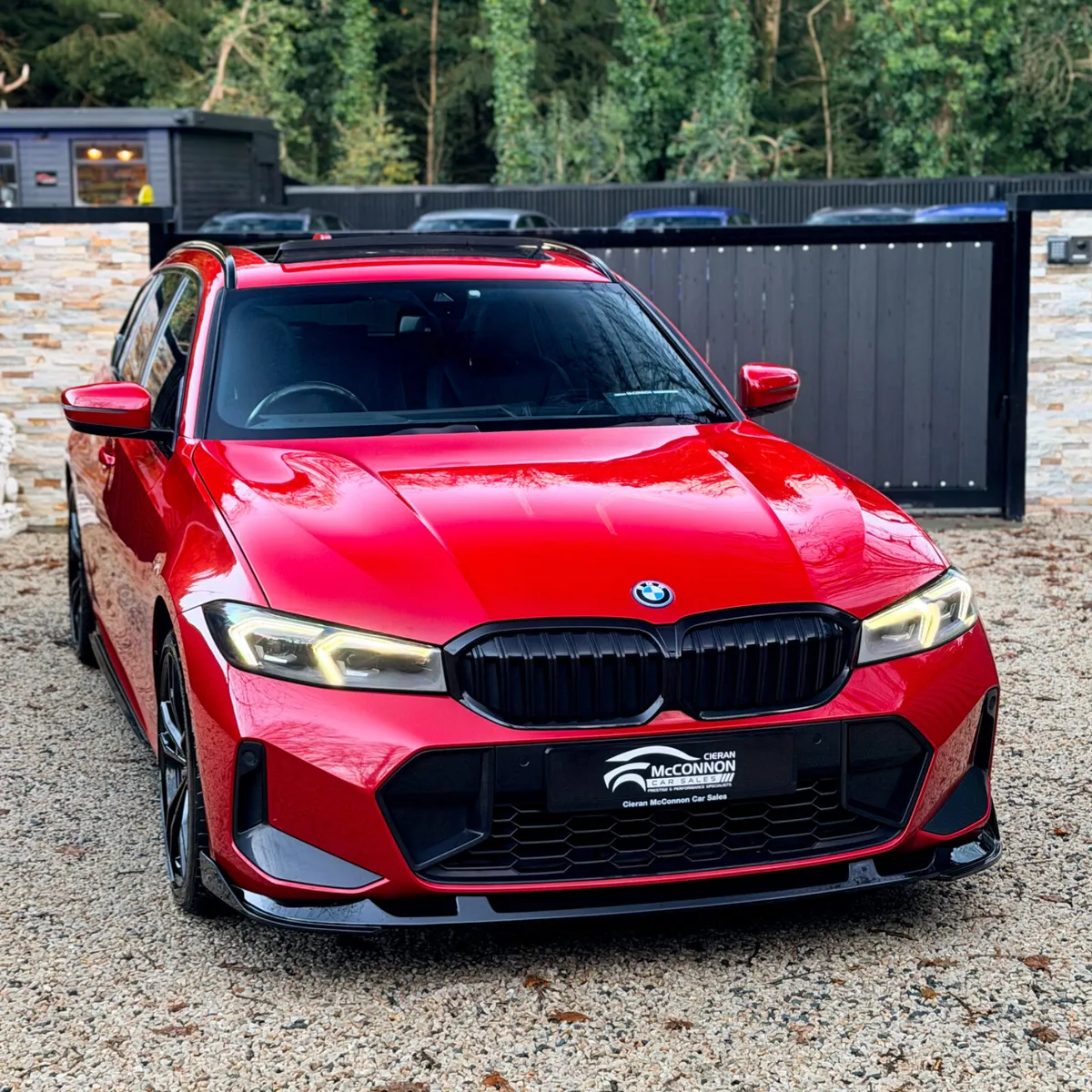 2022 (222) BMW 330e M-SPORT LCI TOURING PRO PACK - Image 2