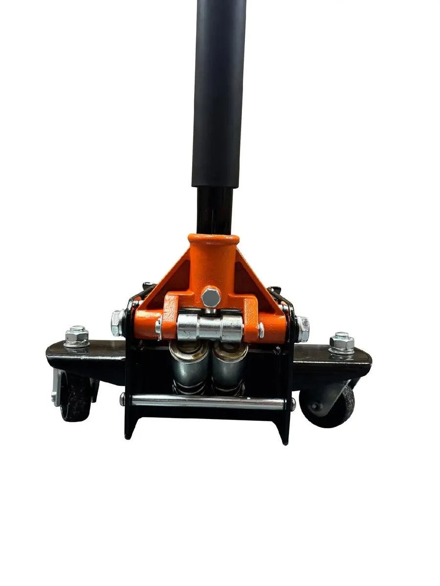 Heavy Duty 4 Ton Ultra Low Profile Trolley Jack - Image 4