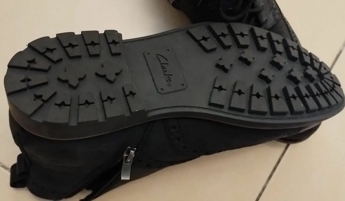 Clarks Men's Westcombe Matte Boots leather shoes - Image 4