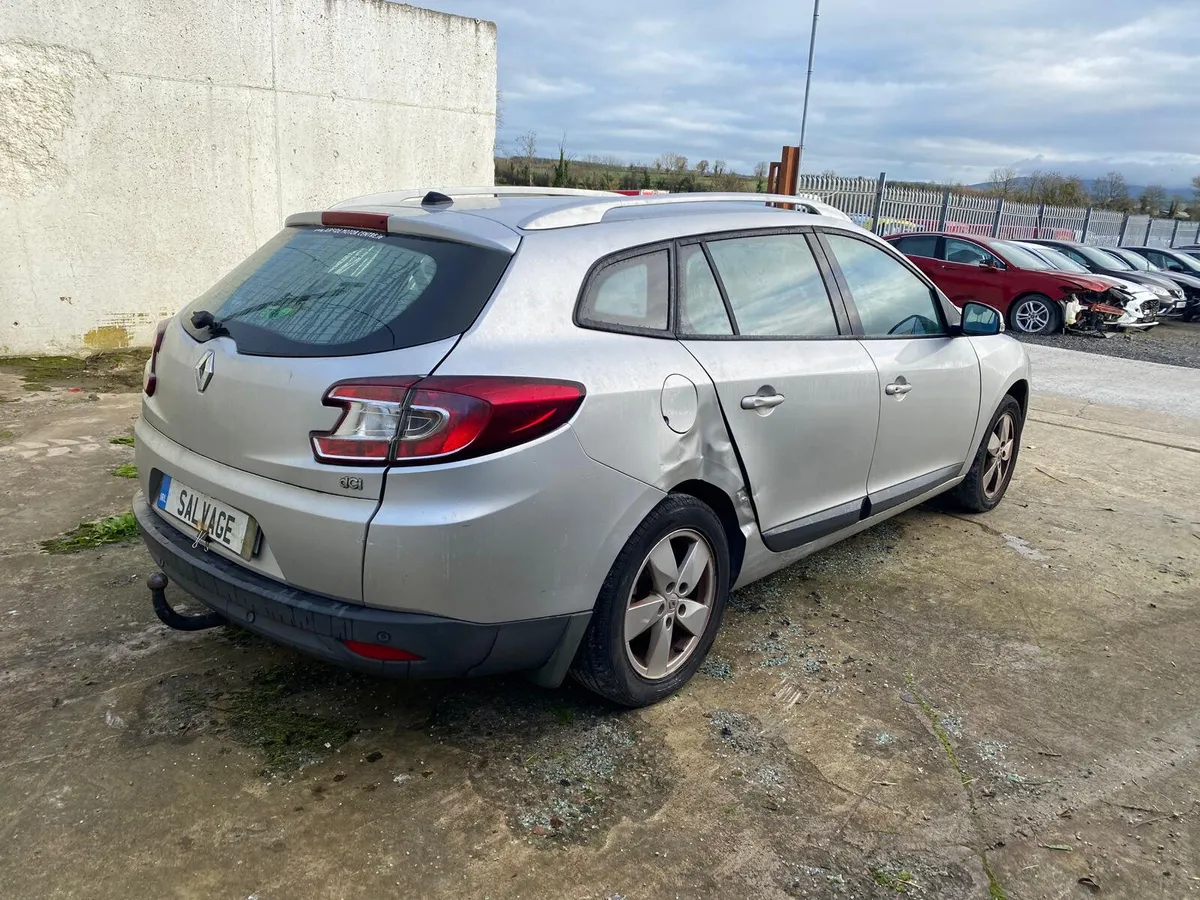 2011 Renault Megane - Image 3