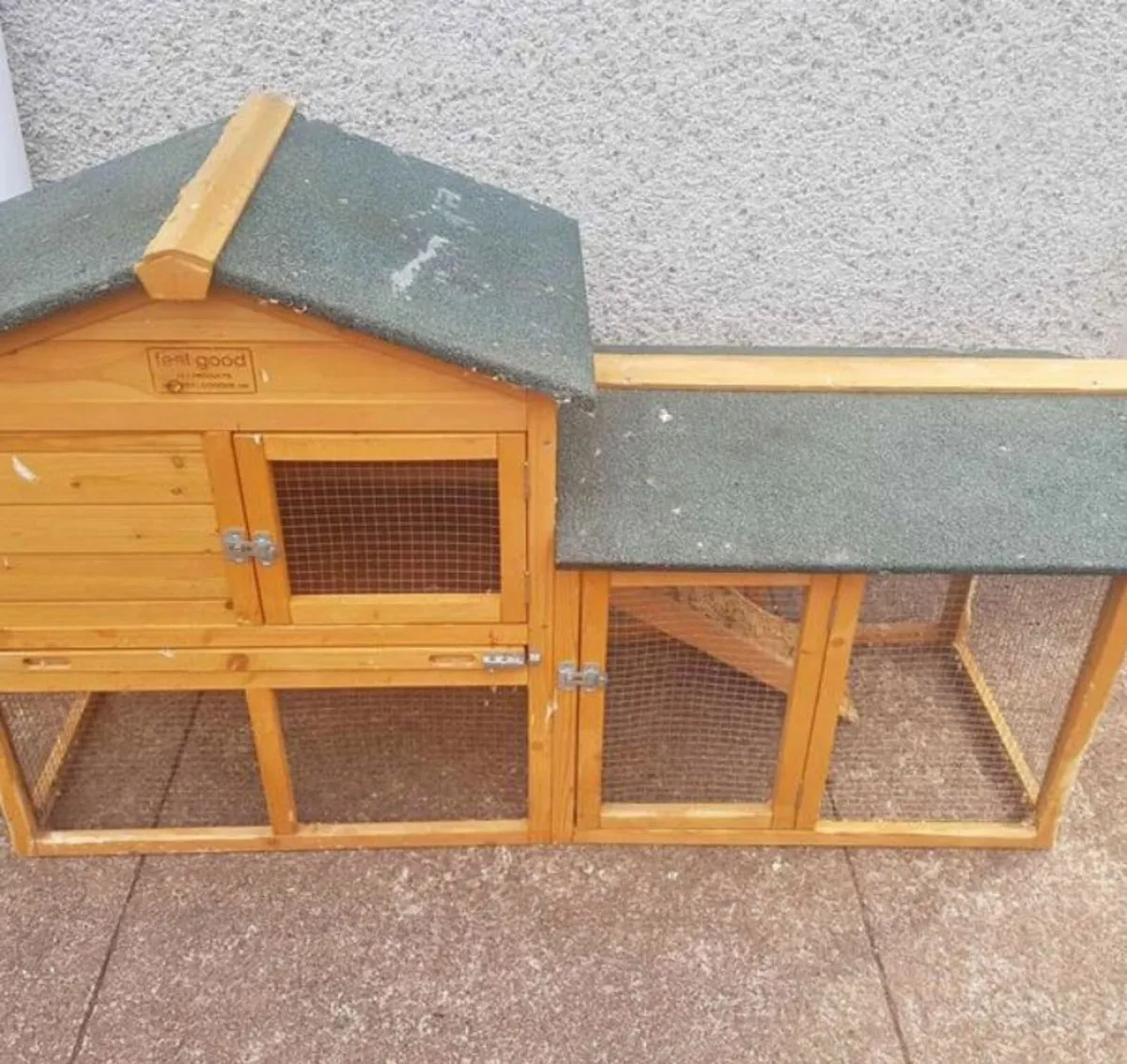 Rabbit hutch, cage & accessories - Image 2