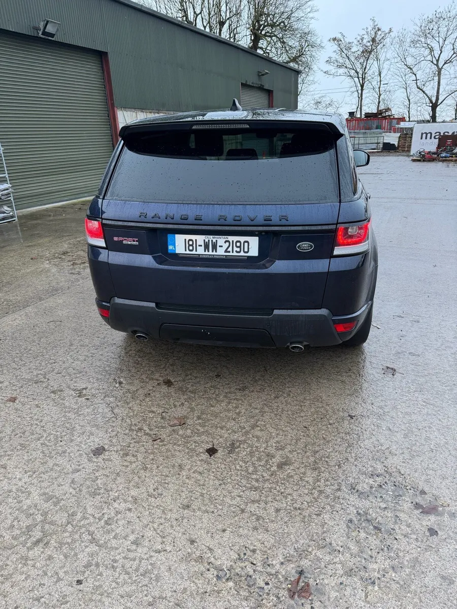 Range Rover Sports 5 seater N1 - Image 4