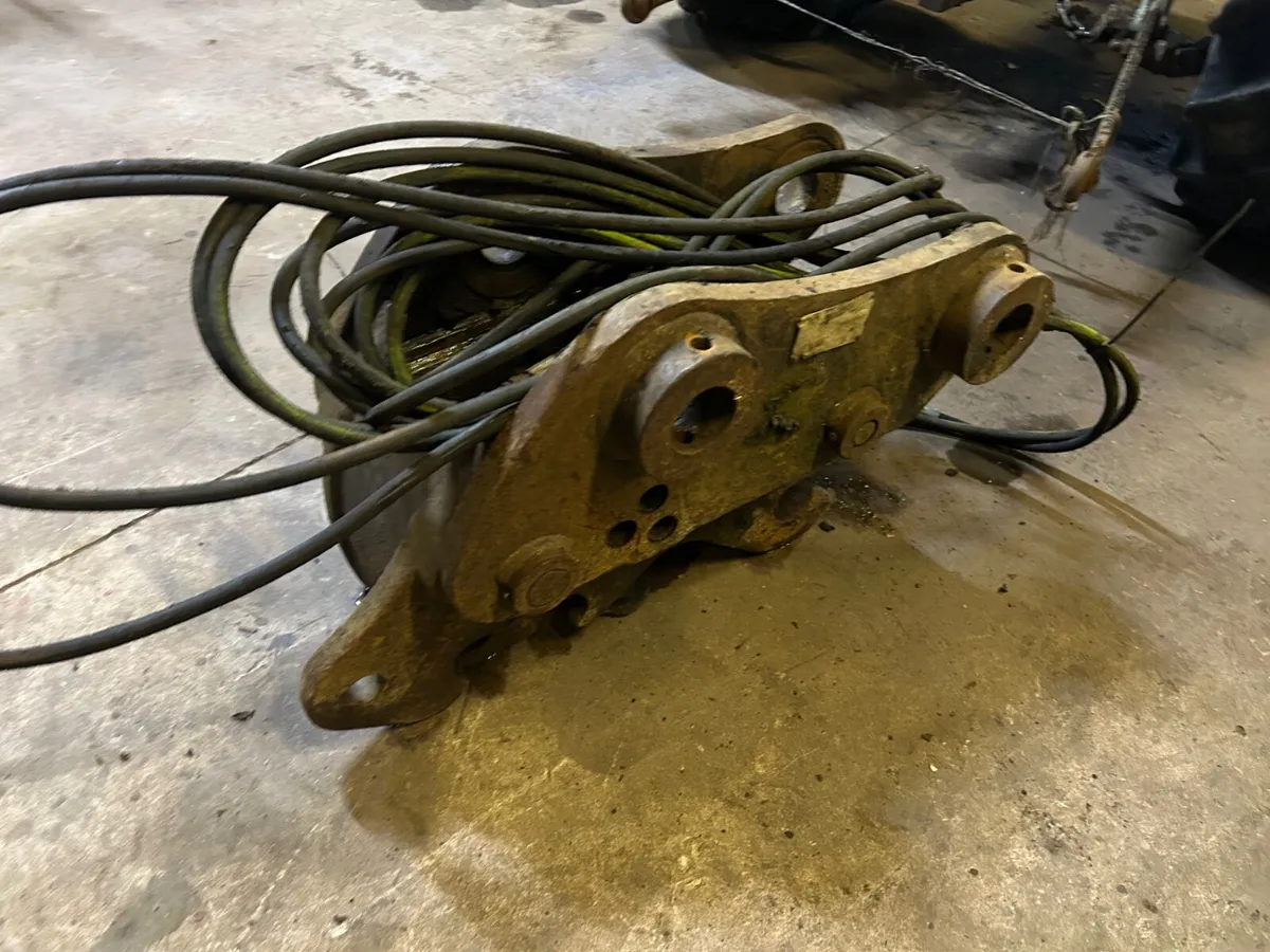 Dromone ((65mm)) Quick Hitch - Image 2