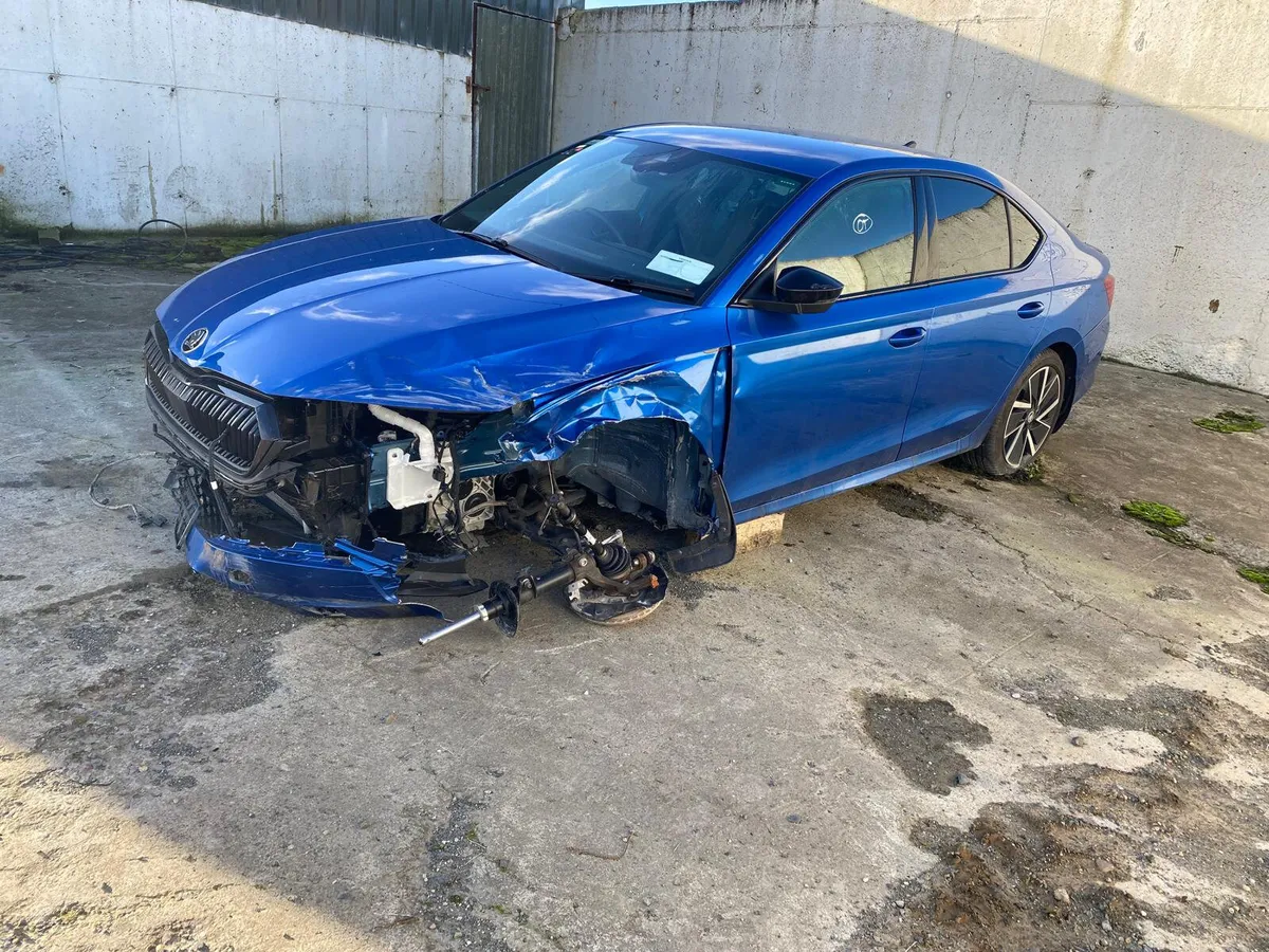 2025 Skoda Octavia Sportline - Image 4