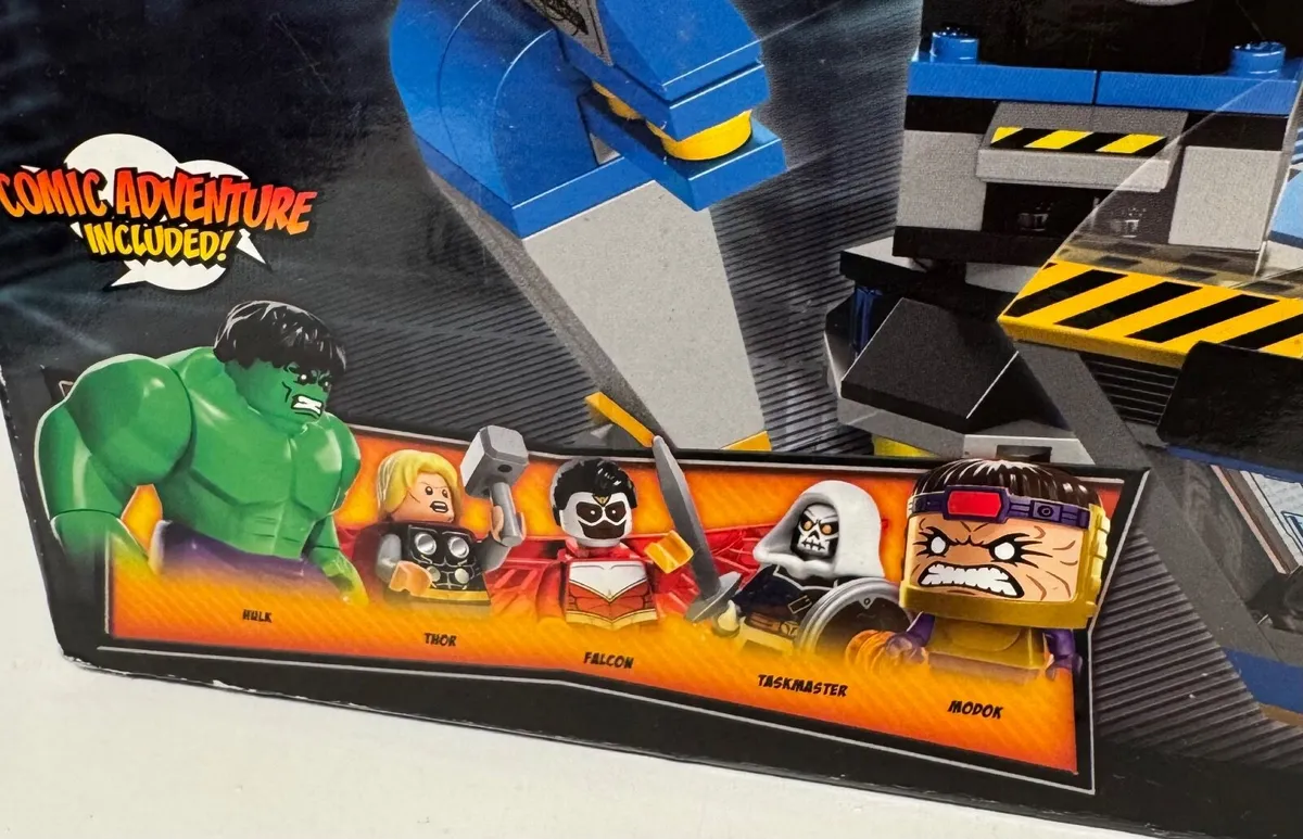 Lego Hulk Lab Smash - Brand New - Image 2