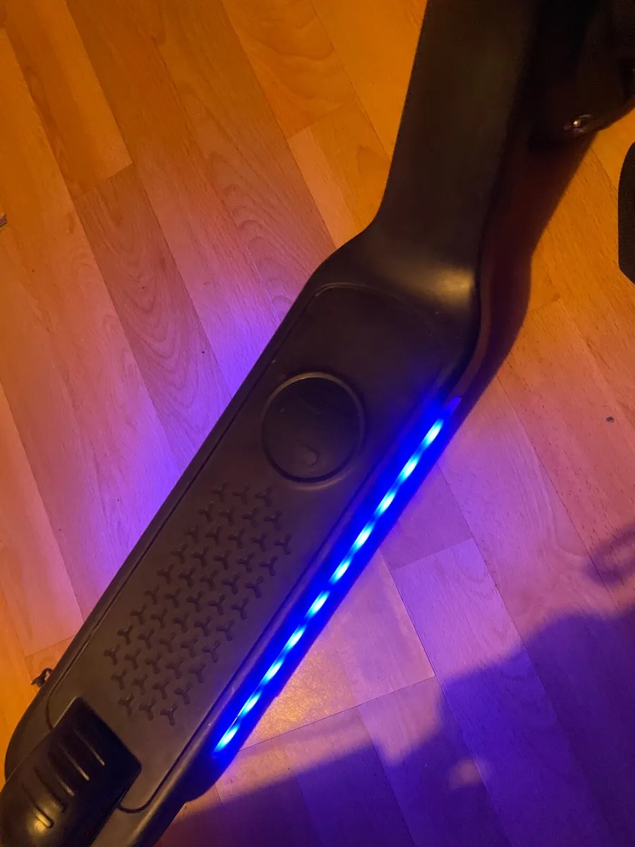 Electric scooter - Image 3