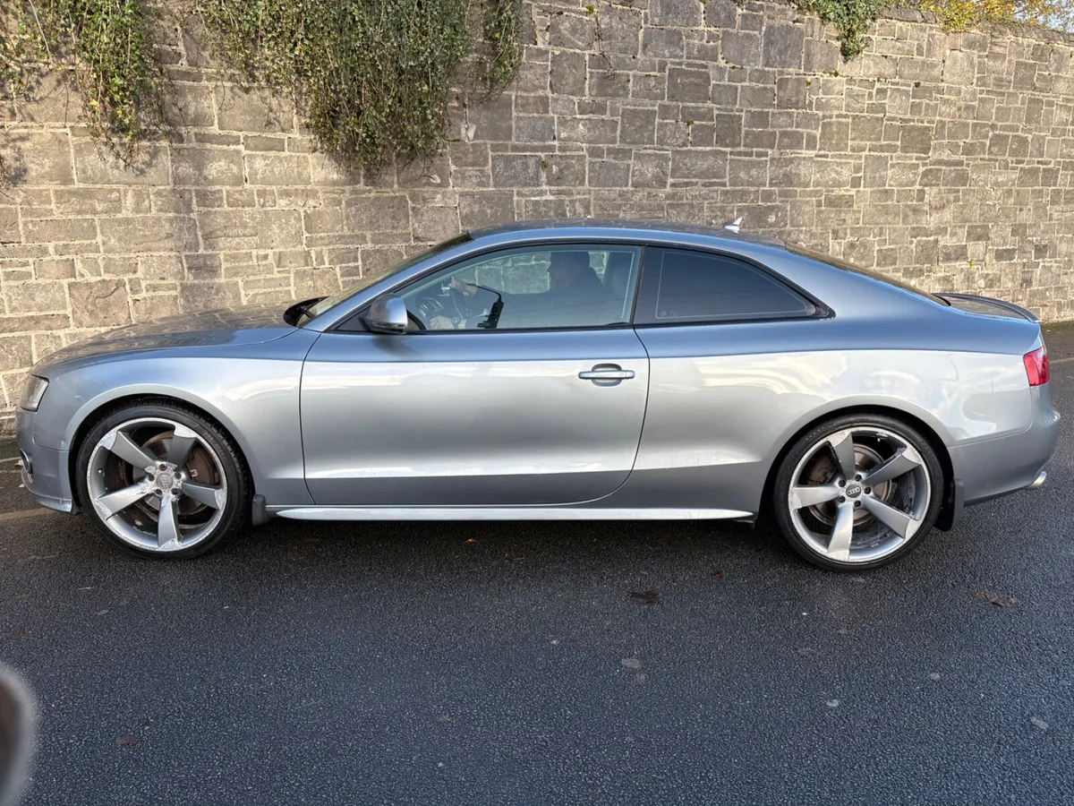 09 Audi A5 2.7 V6!  Excellent car!!! Trade ins👍 - Image 4