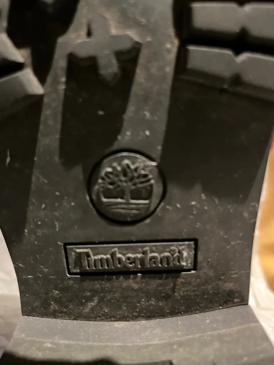 Ladies Timberland Boots Size 8 - Image 3