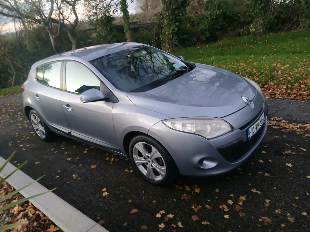 2010 renault megane - Image 1