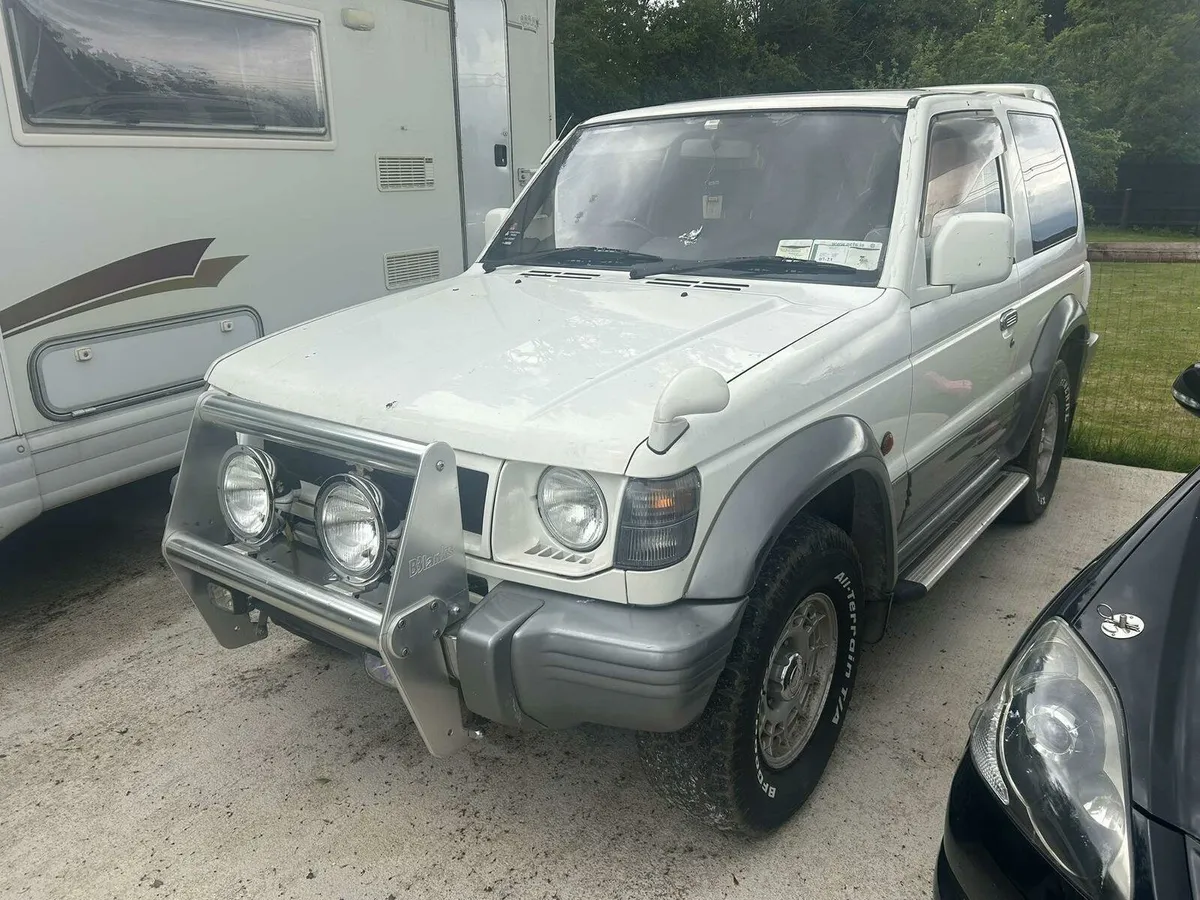 Mitsubishi Pajero gearbox