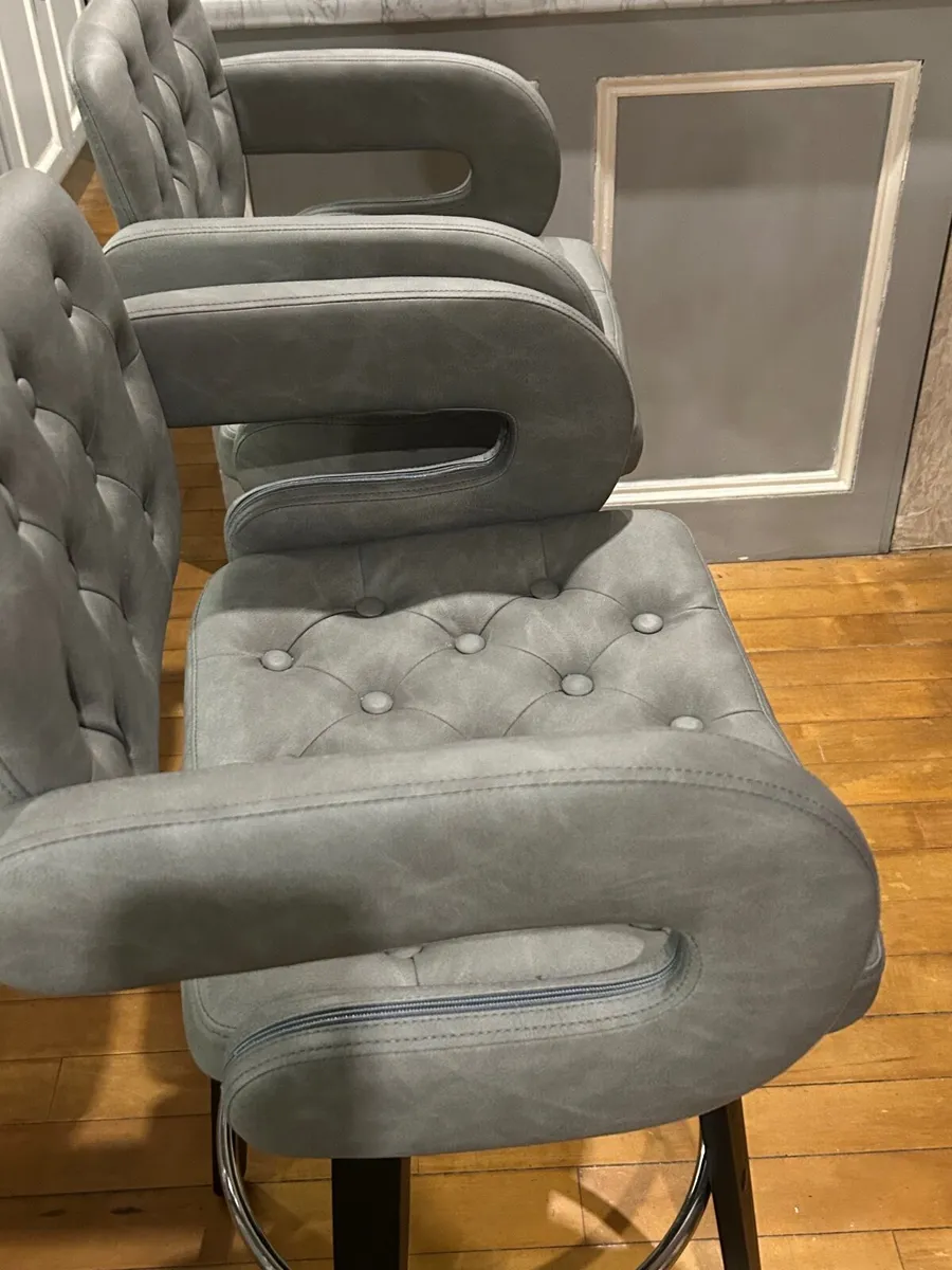 Counter swivel stools - Image 2