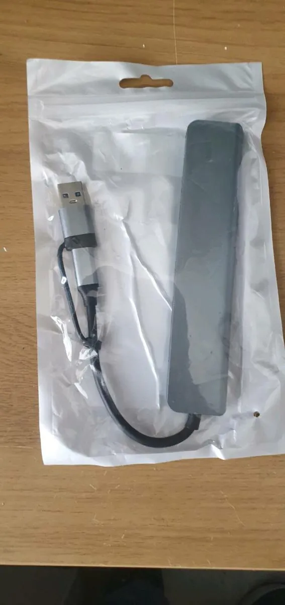 8 in 1 Adapters. Type C and USB Connection - Image 2