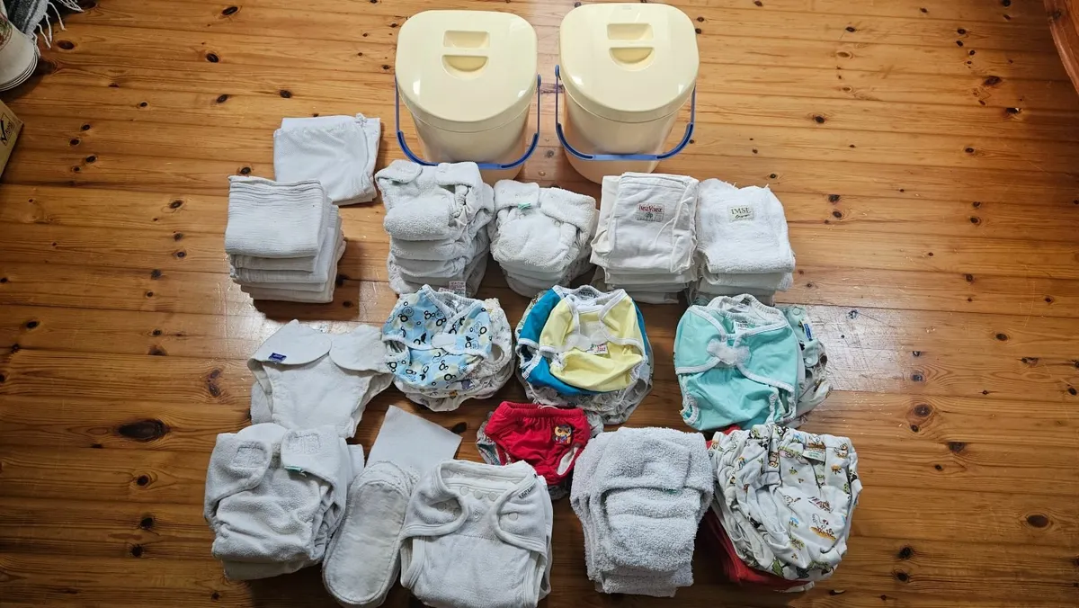 Cloth nappies bundle - Image 1