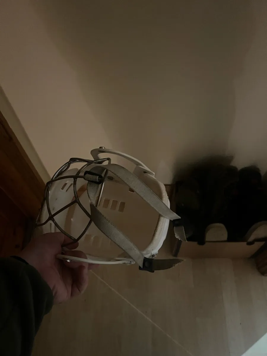 Cooper hurling helmet - Image 4