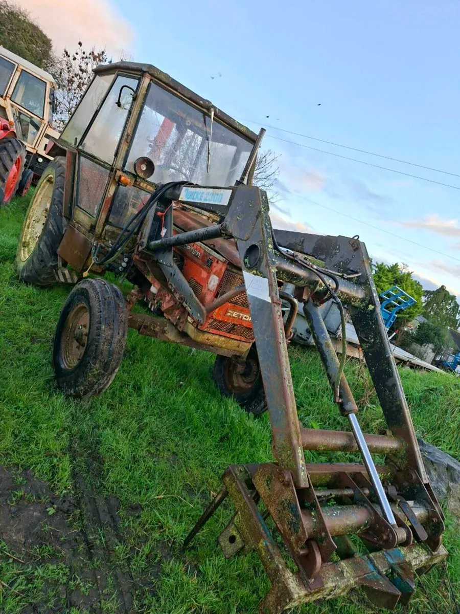 ZETOR 6718 WITH QUICKE LOADER - Image 2