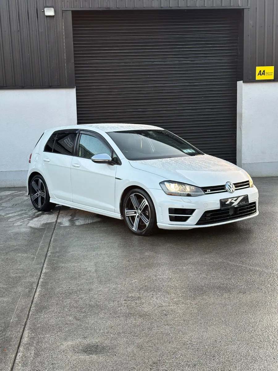 2015 VOLKSWAGEN GOLF R TOP SPEC  AUTO DSG GEARBOX - Image 2