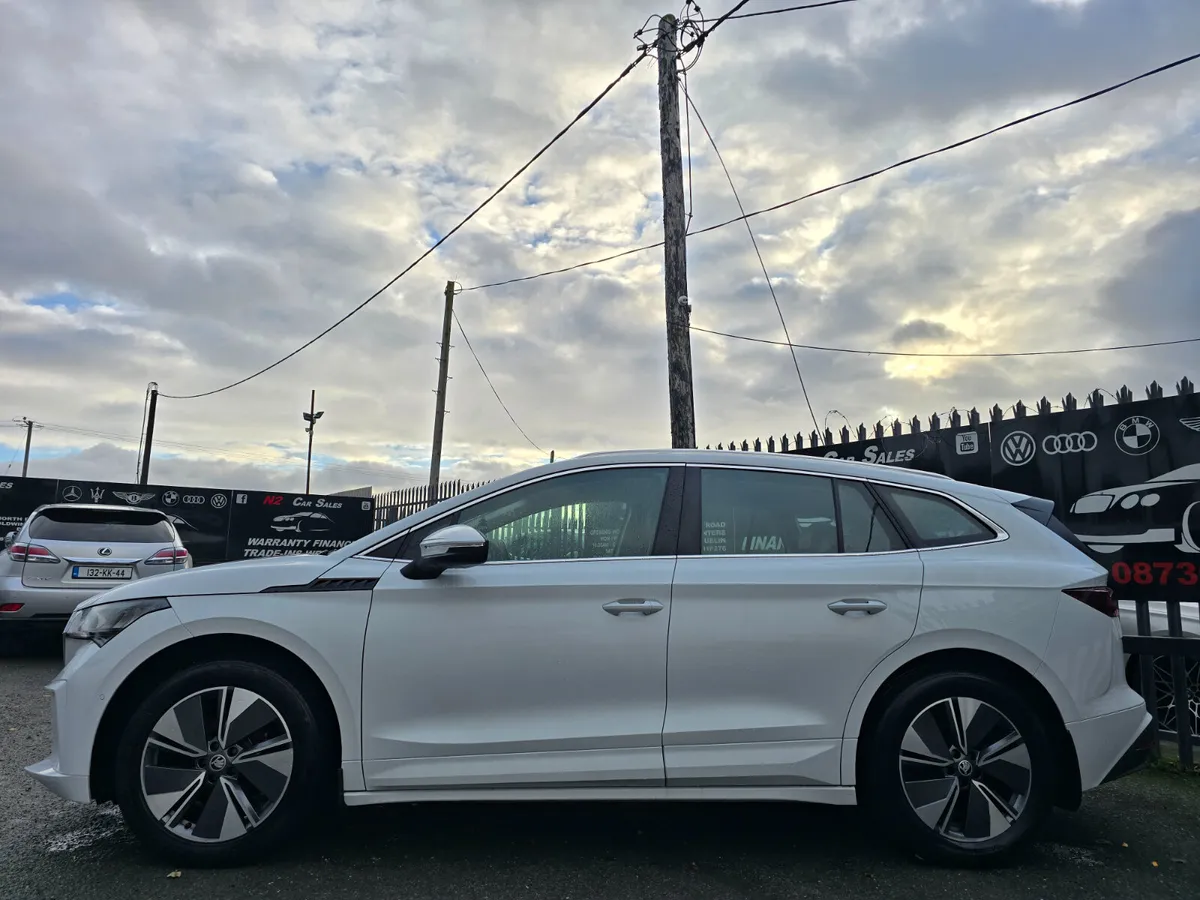 232 Skoda Enyaq 80kw, 530km Range, LOW MILES - Image 4