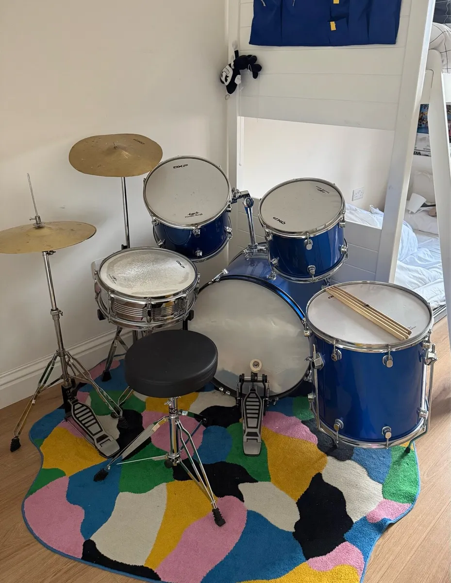 Drum set (not the bench)