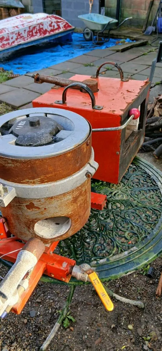 Flamefast cm 350 crucible furnace - Image 1